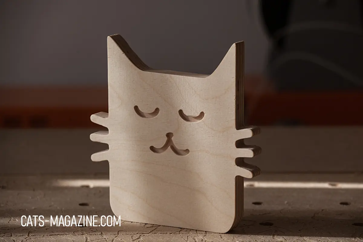 Handmade plywood cat decor with calm expression, Cats Magazine shop
